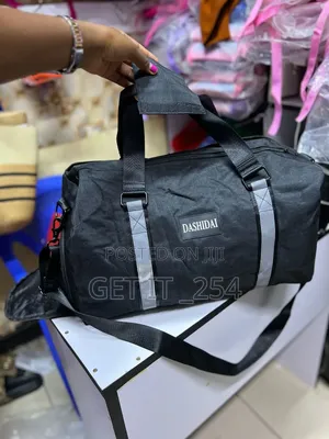 Unisex Gym/Duffle Bag/Travel Bags
Has a Wet