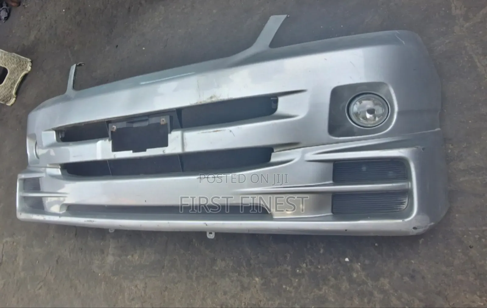2005 Noah Bumper With Kit N Fog Lamps