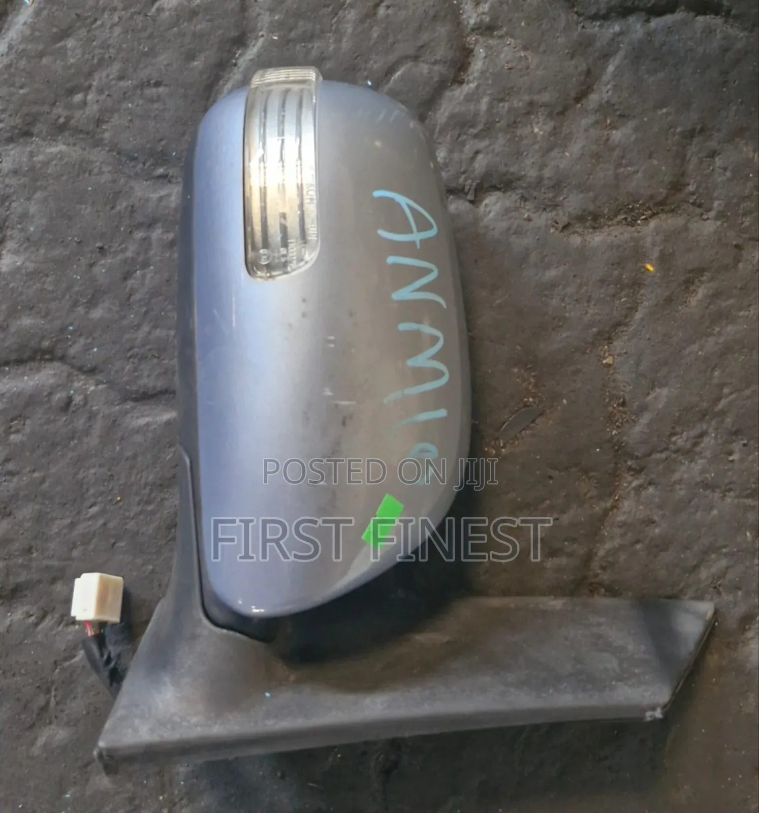 Toyota Isis Side Mirrors