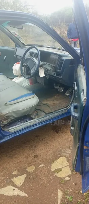 Nissan Pick-Up 1996 Black