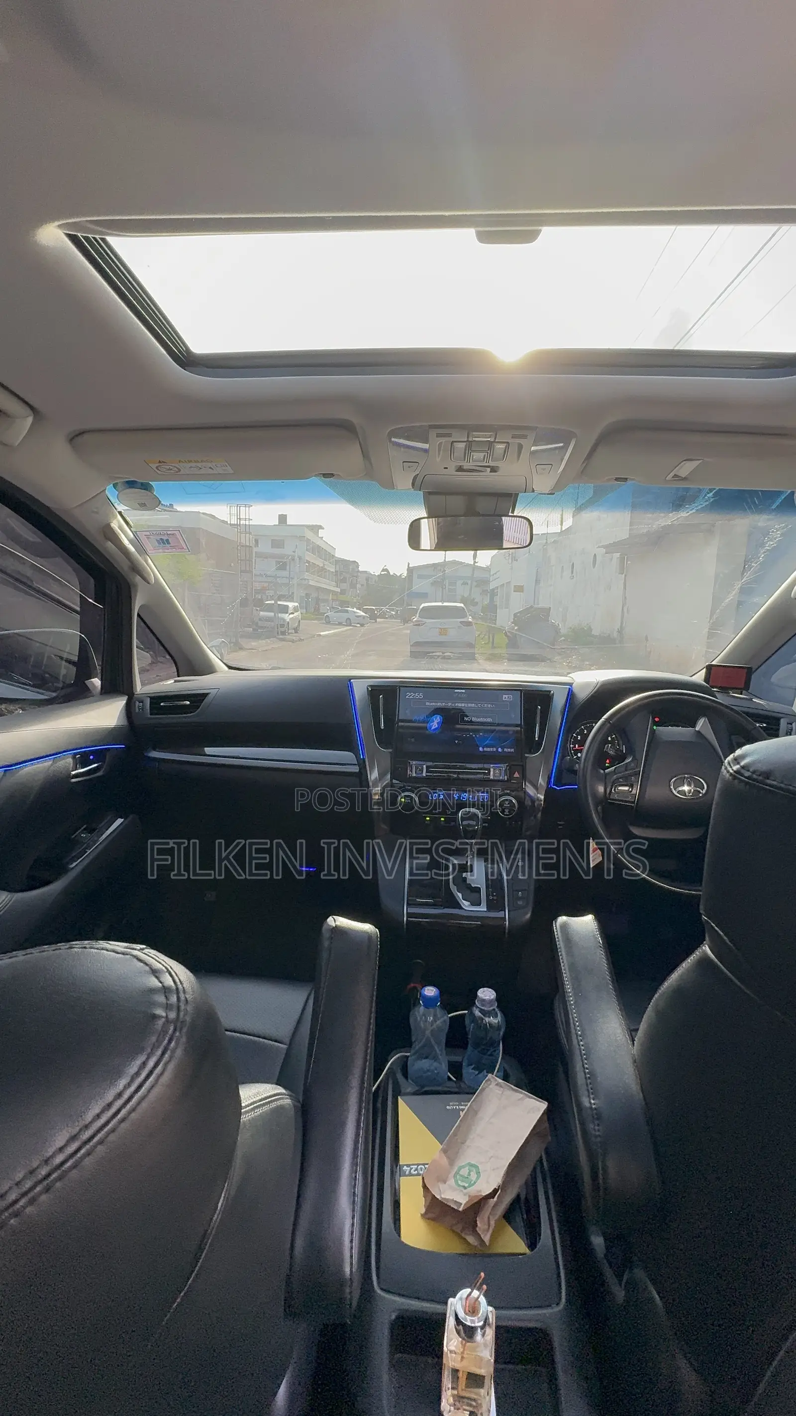 Toyota Grand HiAce 2019 White