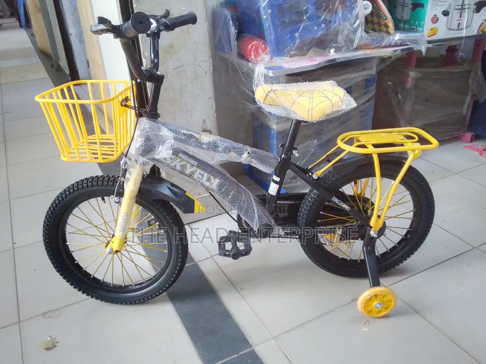 Kids Bike With Side Wheels, Front Bucket and Carrier.