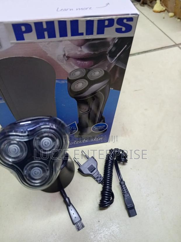 Rechargeable Philips Smoother - main view