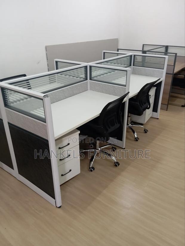 4 Way Workstation Partitioned (White)