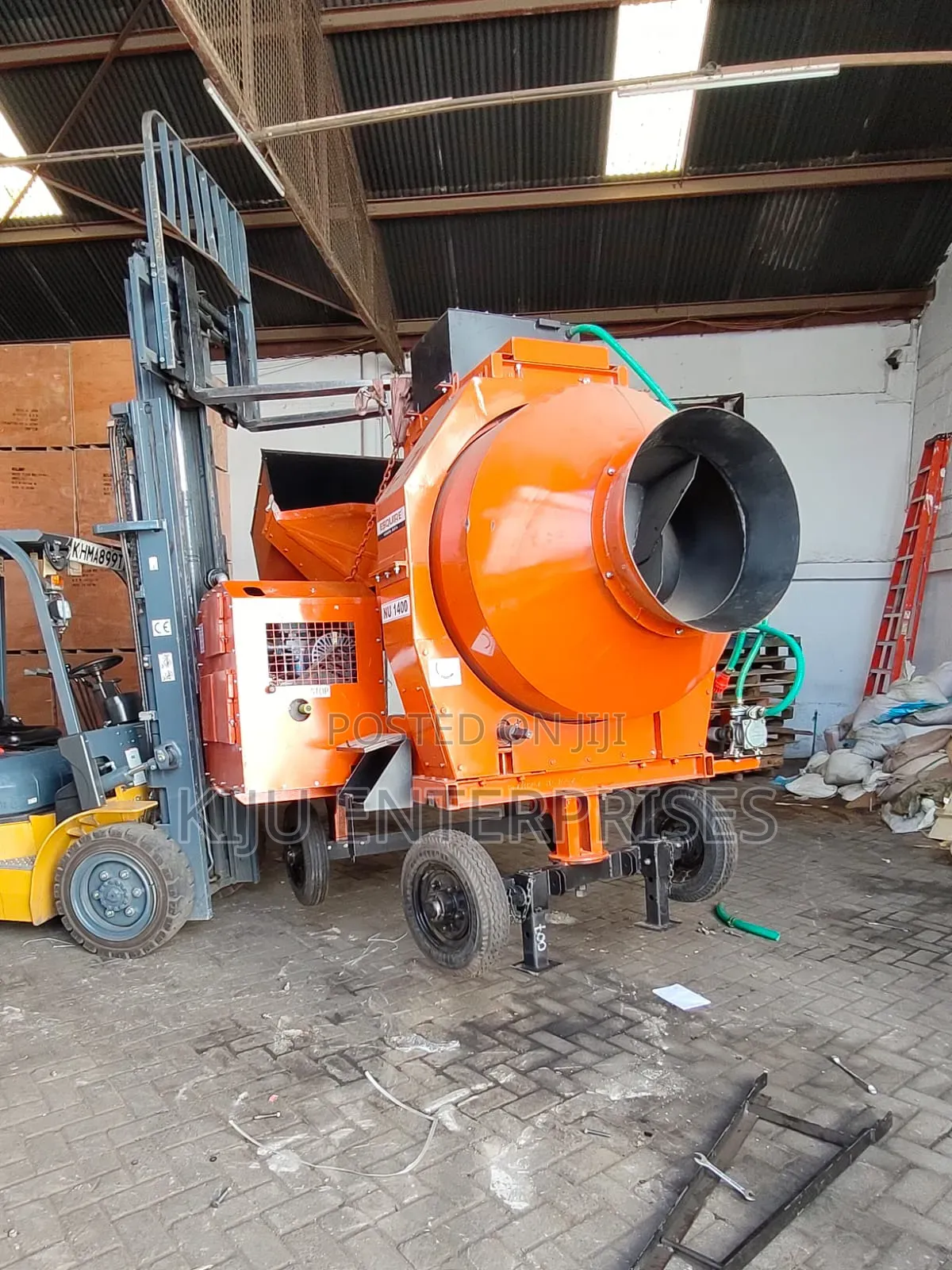Esquire Mixer 700litres