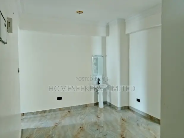 3bdrm Apartment in Gardenview, Ganjoni for rent