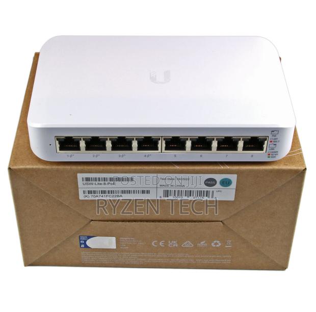 Ubiquiti Unifi Switch Lite 8 Poe - main view