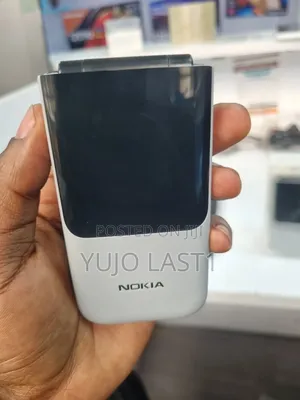 New Nokia 2720 Flip 512 GB White