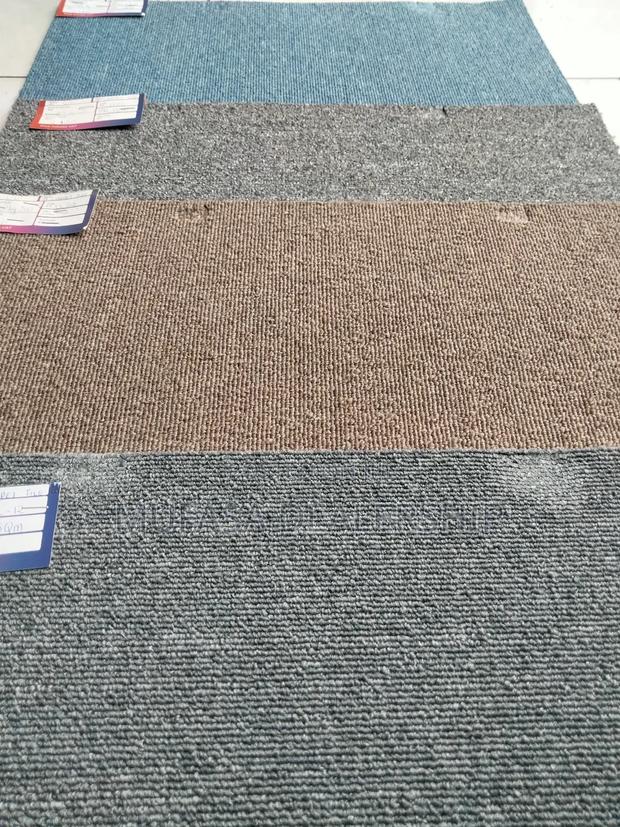 New Look Carpet Tiles - thumbnail 2