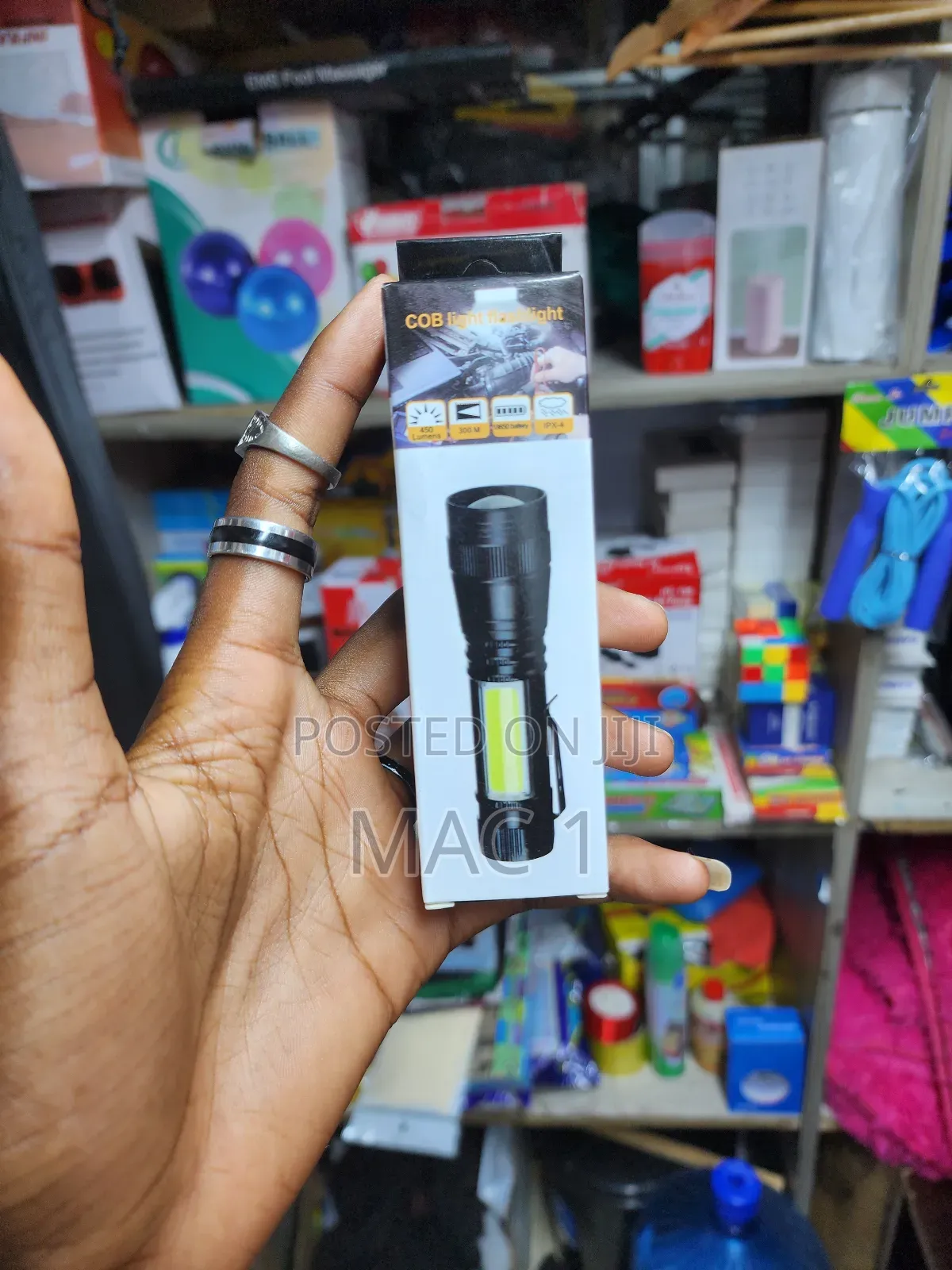 Telescopic Pocket Size Military Grade Zoom Torch Metallic