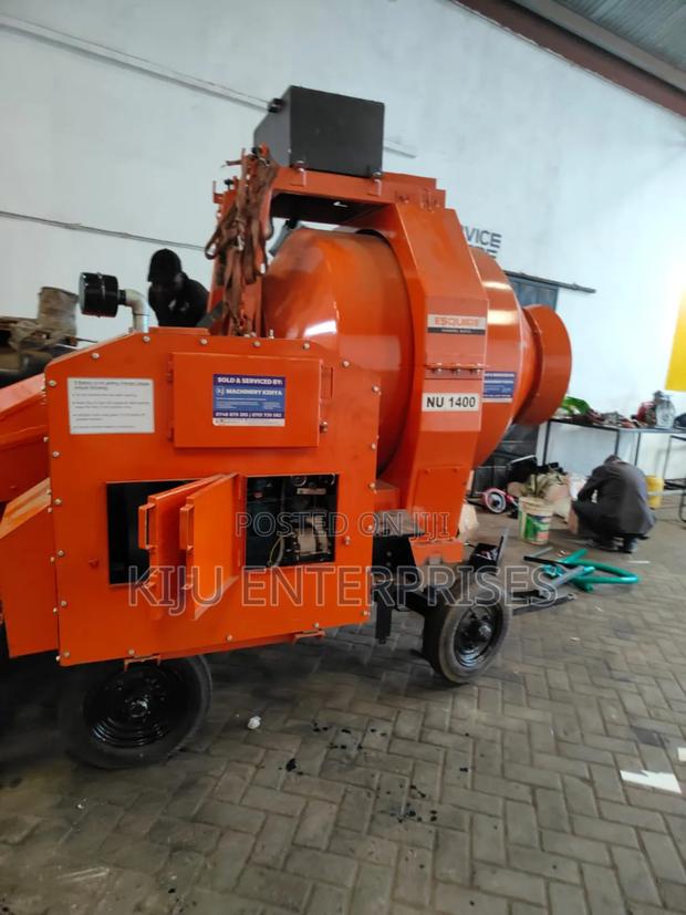 Self-Loading Concrete Mixer Available - thumbnail 3