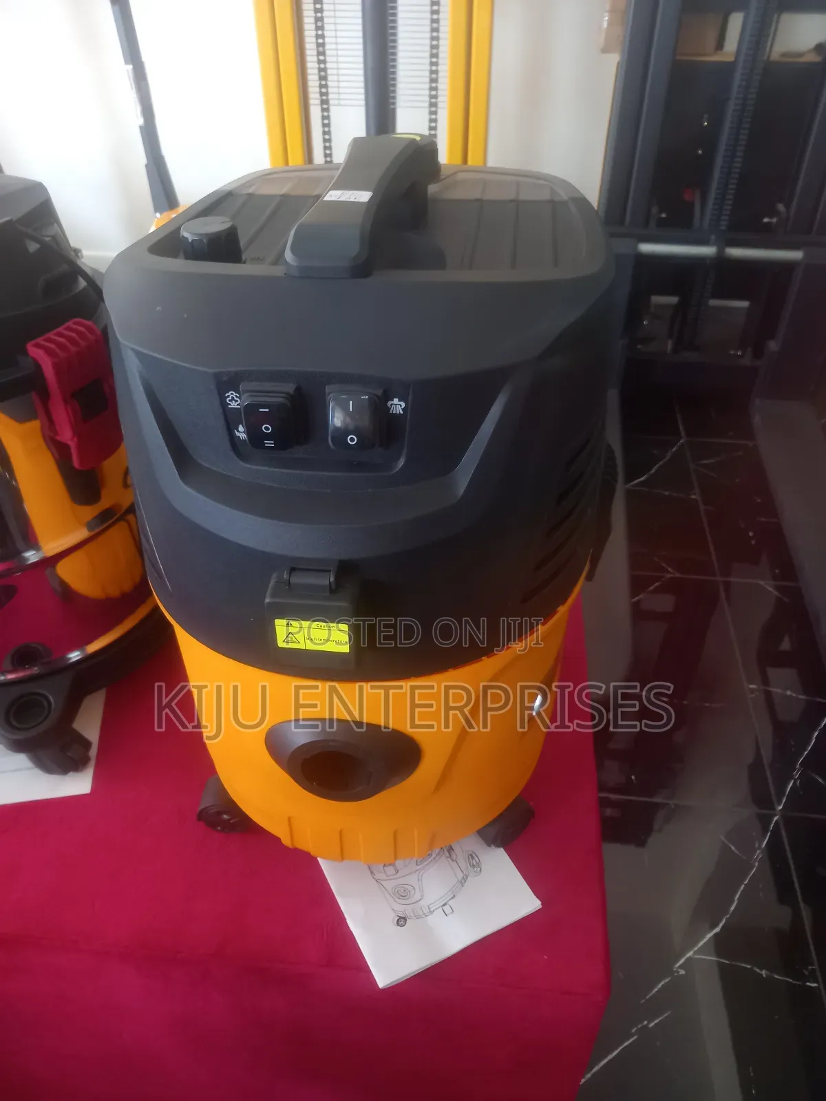 Vaccum Cleaner and Steam Available