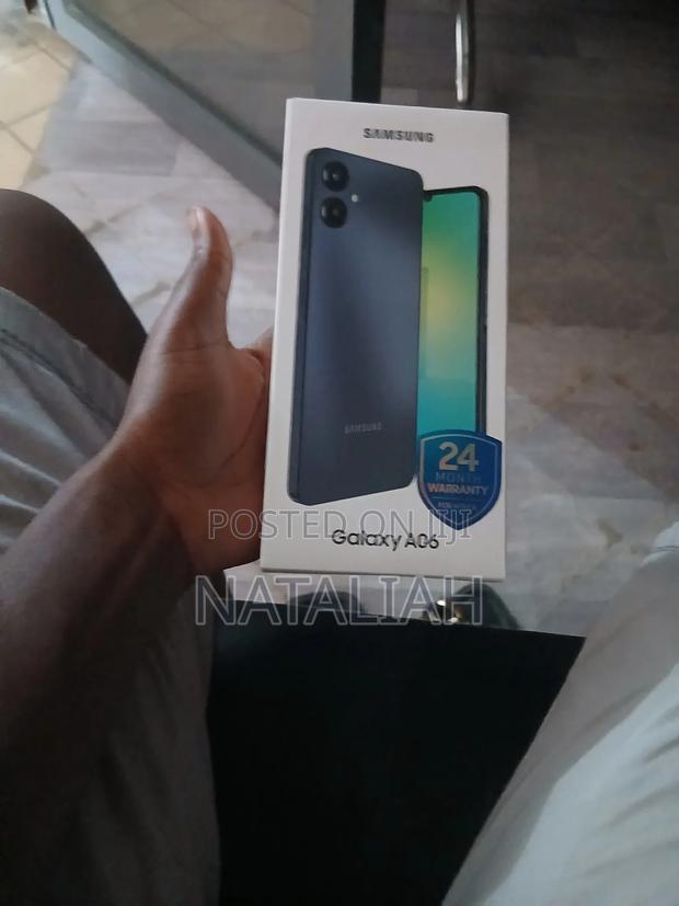 New Samsung Galaxy A06 128 GB Black - thumbnail 2