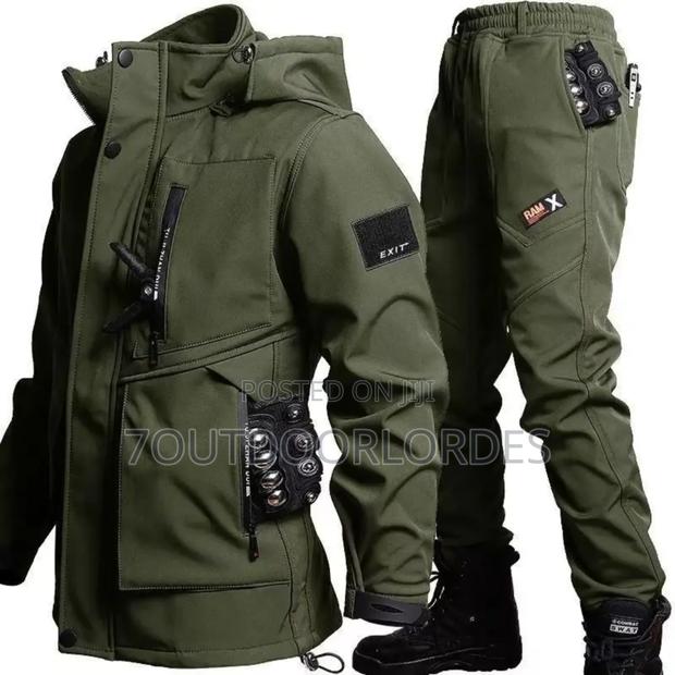 Winter Mountaineering Tactical Waterproof Softshell Suit - main view