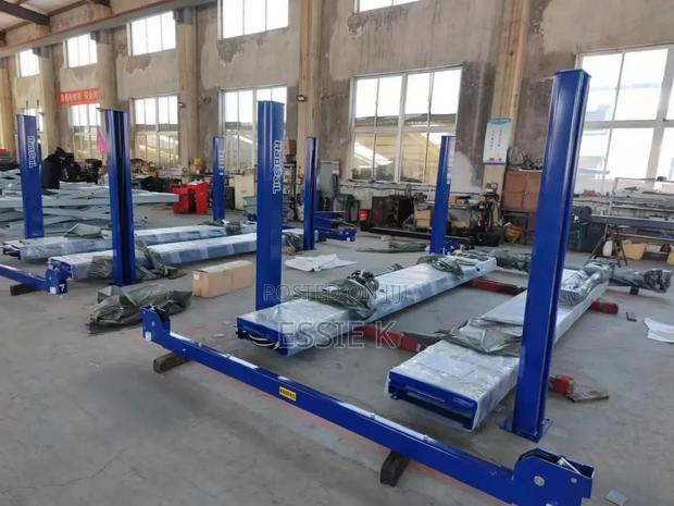 Four Post Car Lift - main view