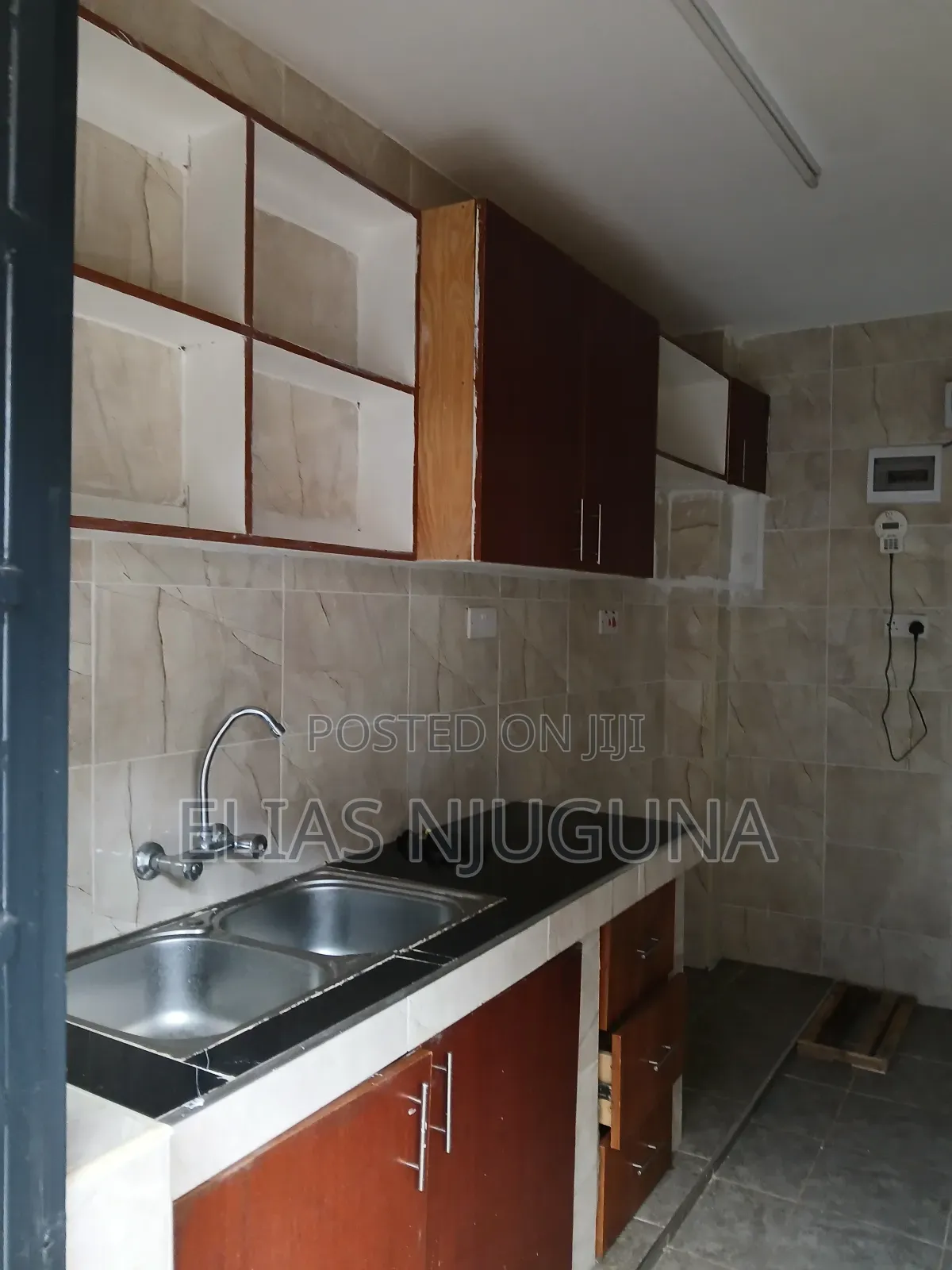 2bdrm Apartment in Thome Roosters for rent