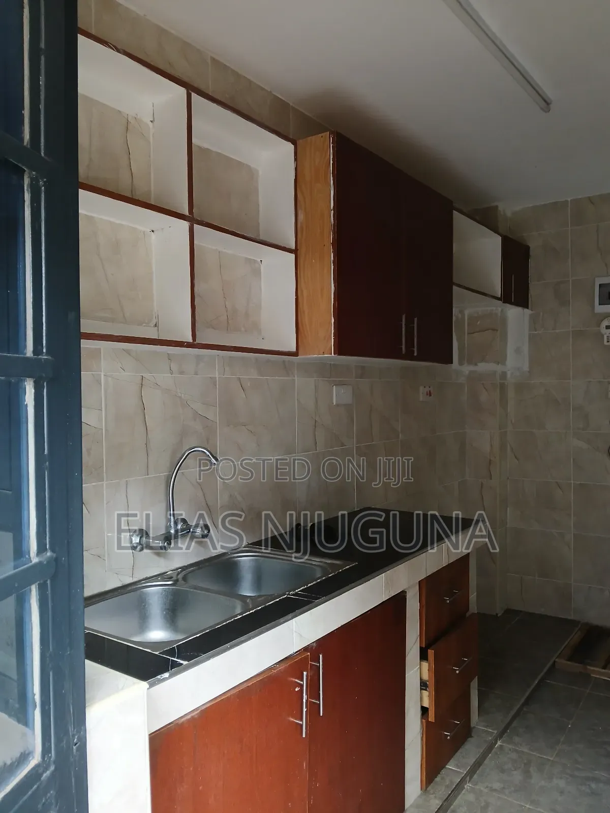 2bdrm Apartment in Thome Roosters for rent