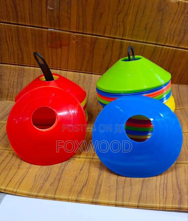 Sports Training Cones 12 PCS - thumbnail 2