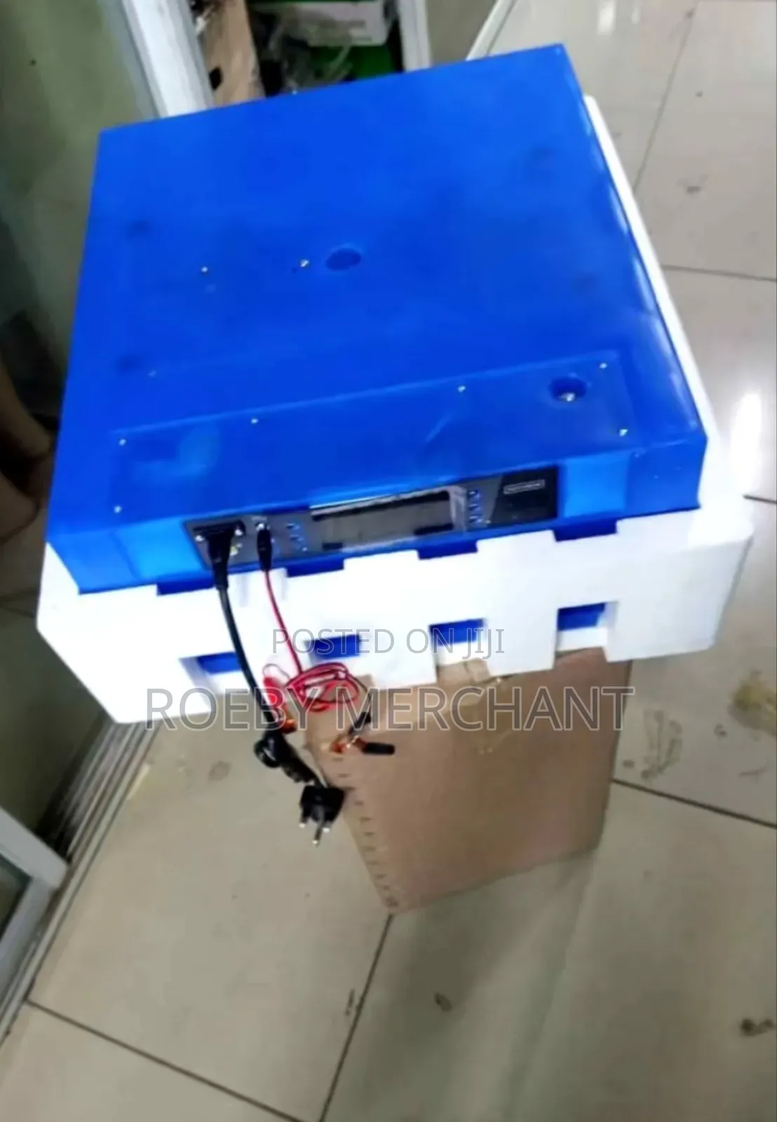 Rolling Automatic 64eggs Incubator.