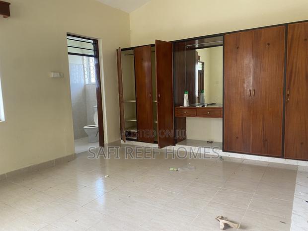 4bdrm Villa in Nyali for rent - thumbnail 19