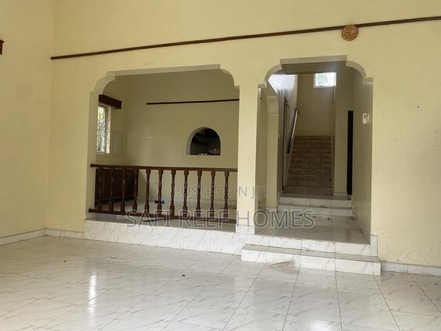4bdrm Villa in Nyali for rent - thumbnail 18