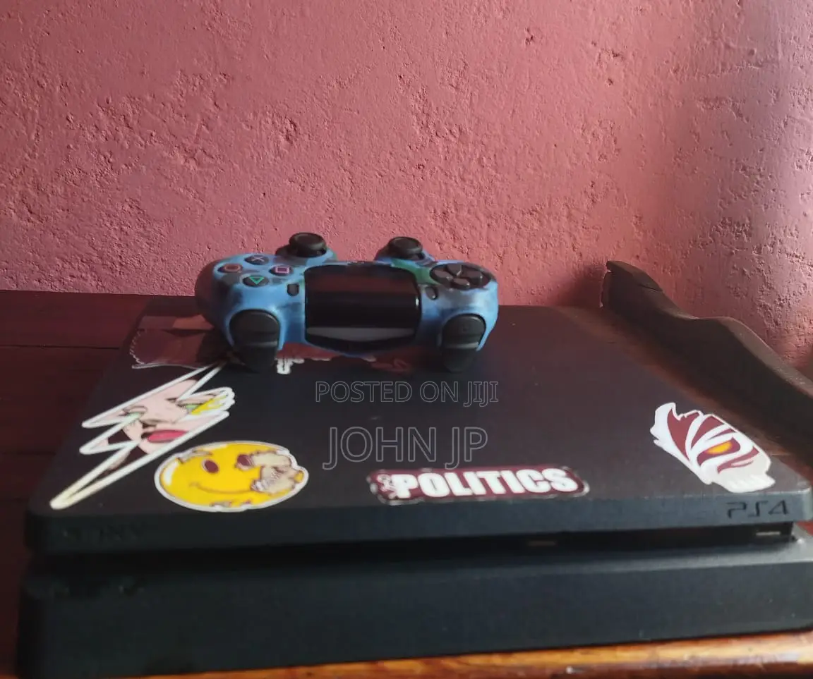 Play Station 4 Slim With 1 Tb Storage.