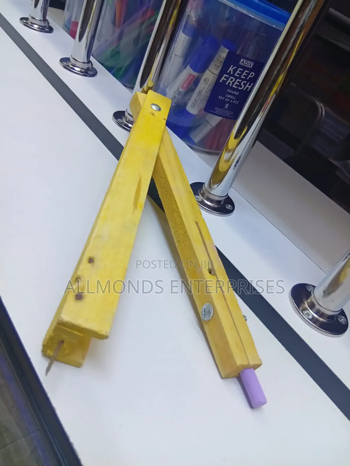 Blackboard/Teachers Wooden Compass