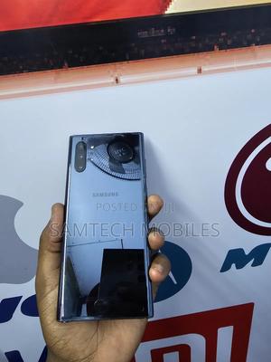 Samsung Galaxy Note 10 Plus 256 GB Gray - thumbnail 2