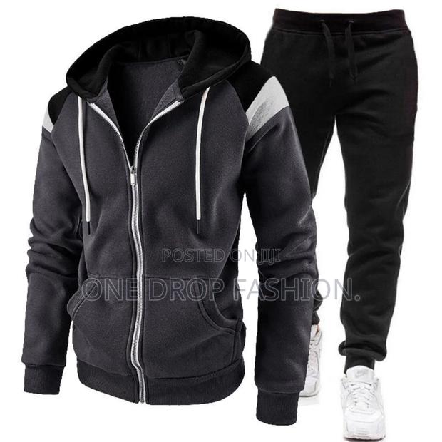 High Quality Zipped Tracksuit - thumbnail 2