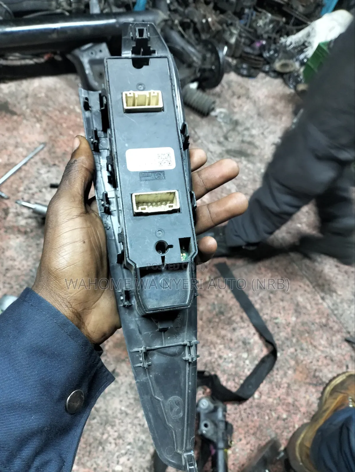 Main Door Switch Mazda Cx5