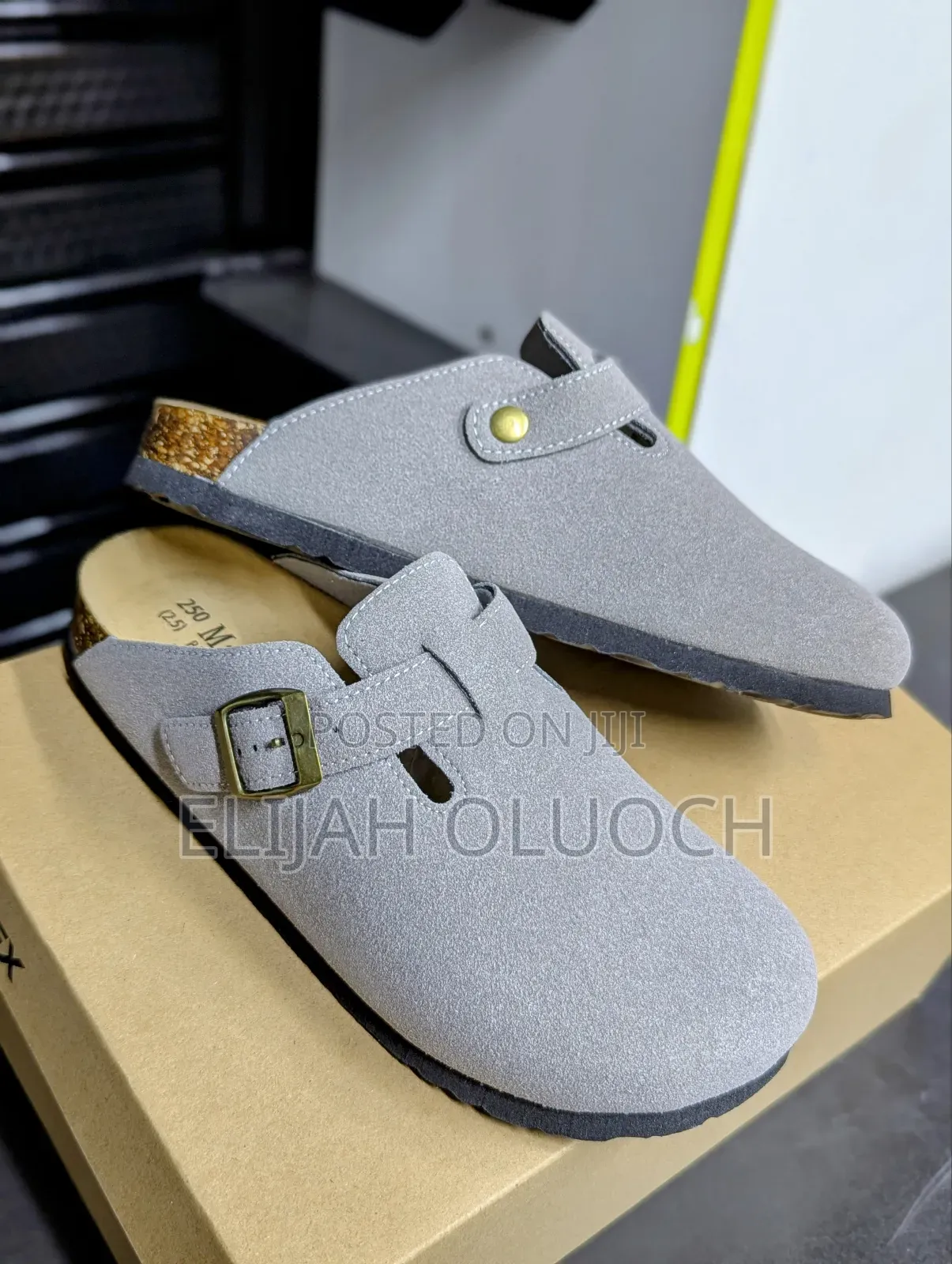 *Clogs Sandals