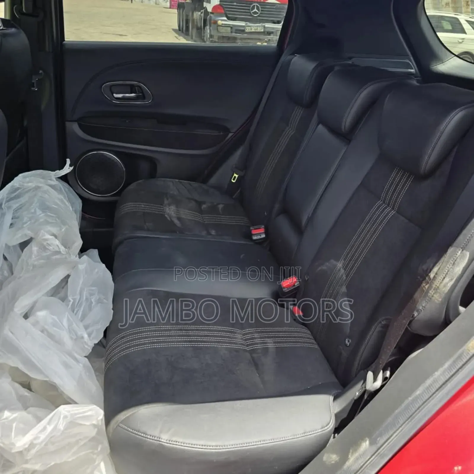 Honda Vezel 1.5 Hybrid 2WD 2019 Red