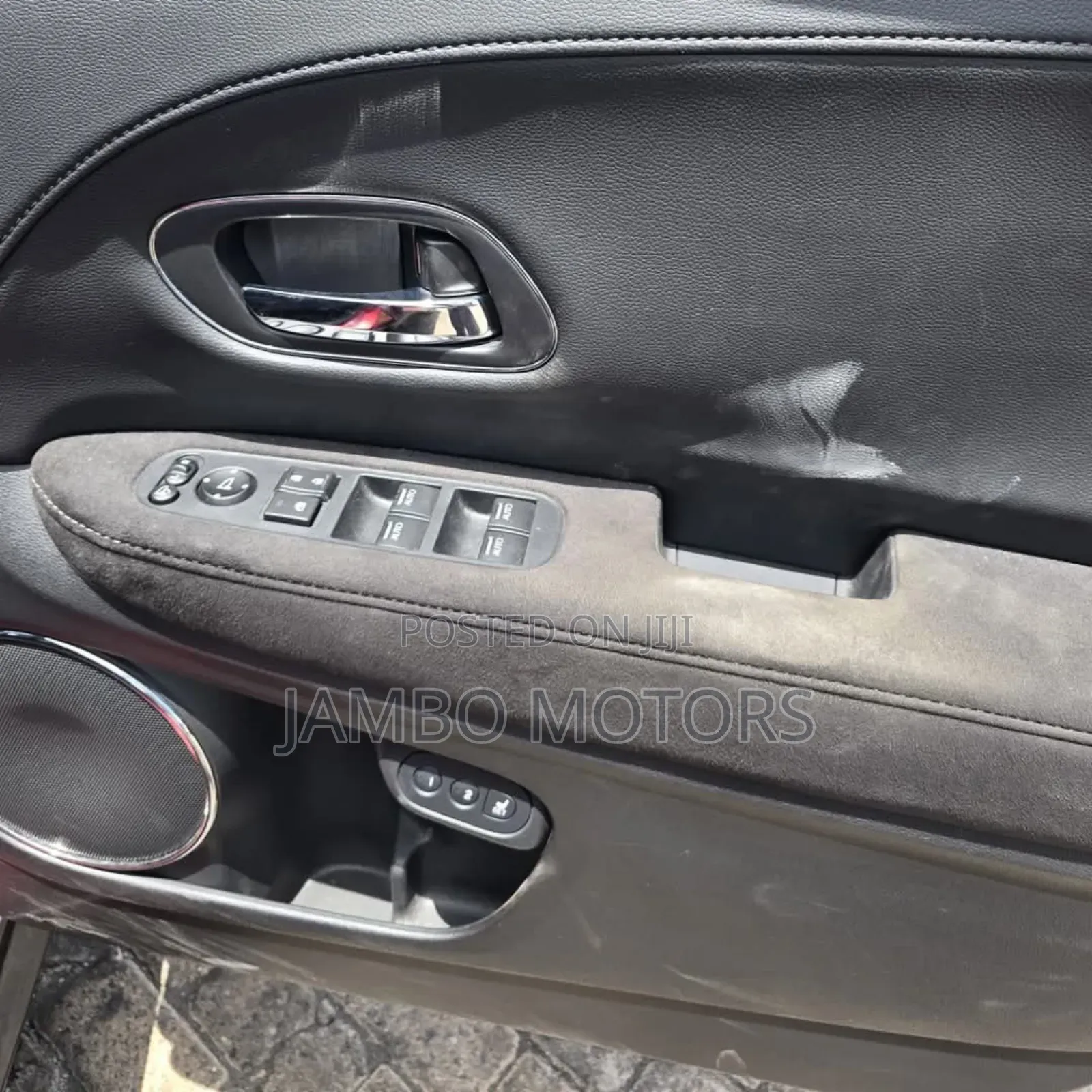 Honda Vezel 1.5 Hybrid 2WD 2019 Red