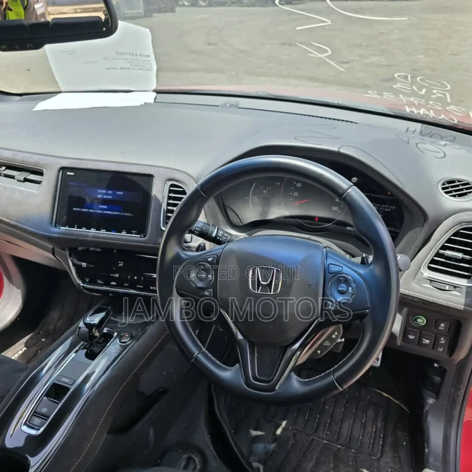 Honda Vezel 1.5 Hybrid 2WD 2019 Red