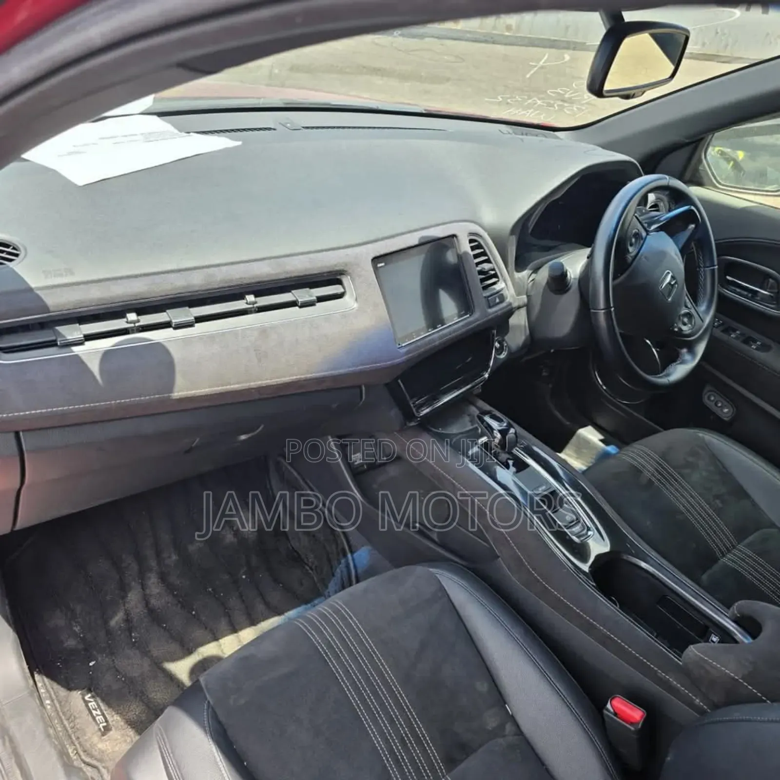 Honda Vezel 1.5 Hybrid 2WD 2019 Red