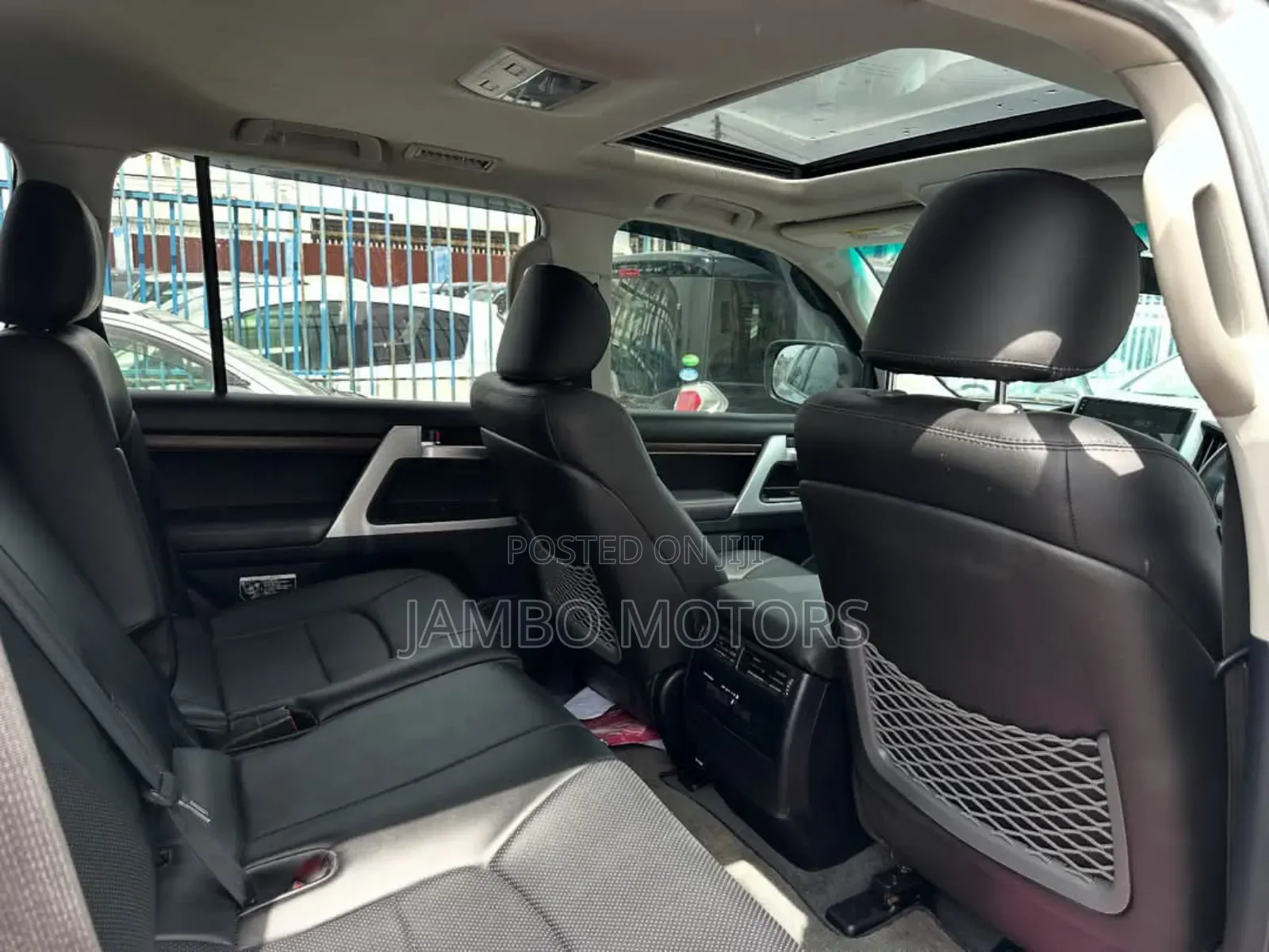Toyota Land Cruiser 4.5 V8 TD 2019 Silver