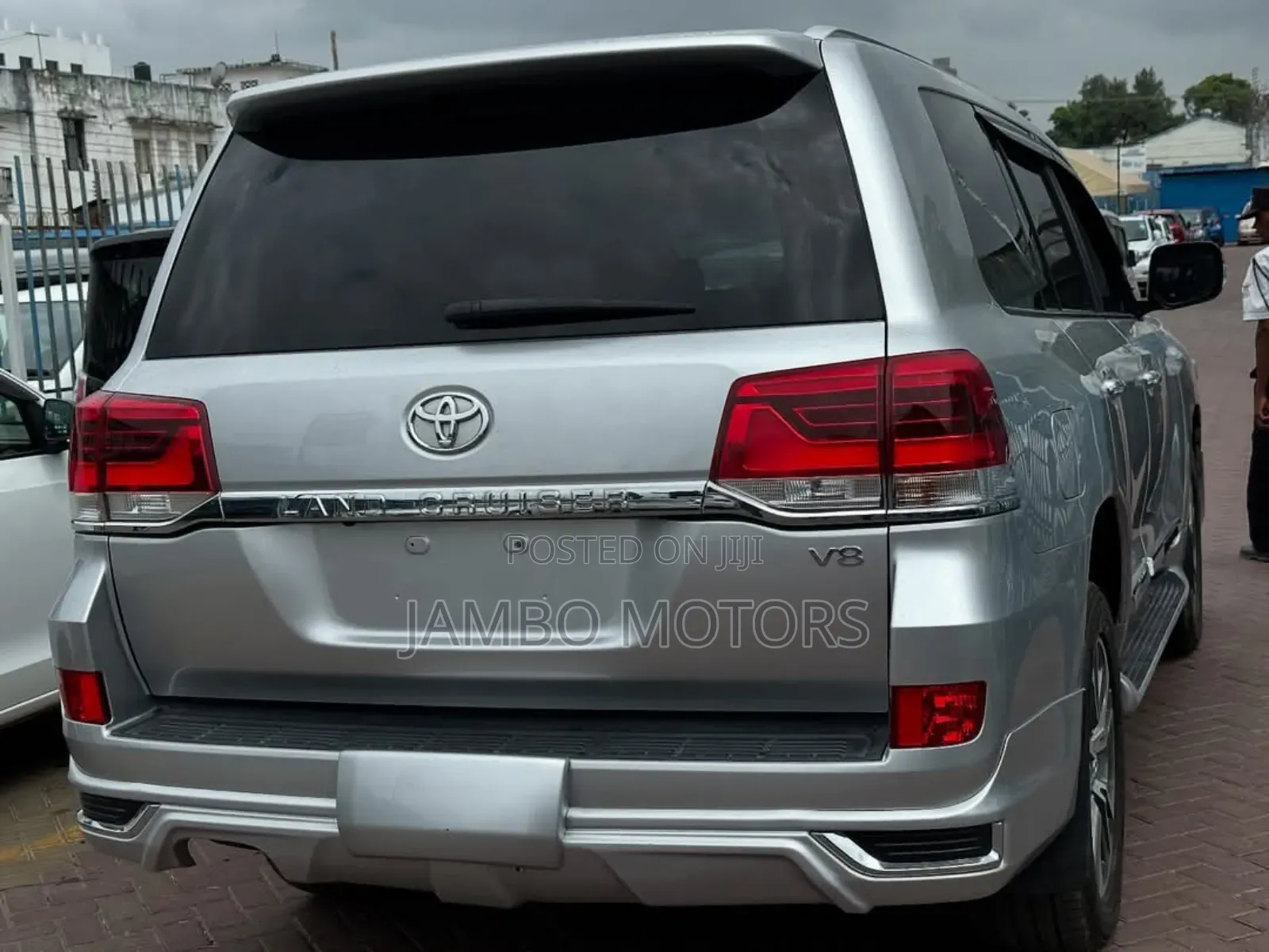 Toyota Land Cruiser 4.5 V8 TD 2019 Silver
