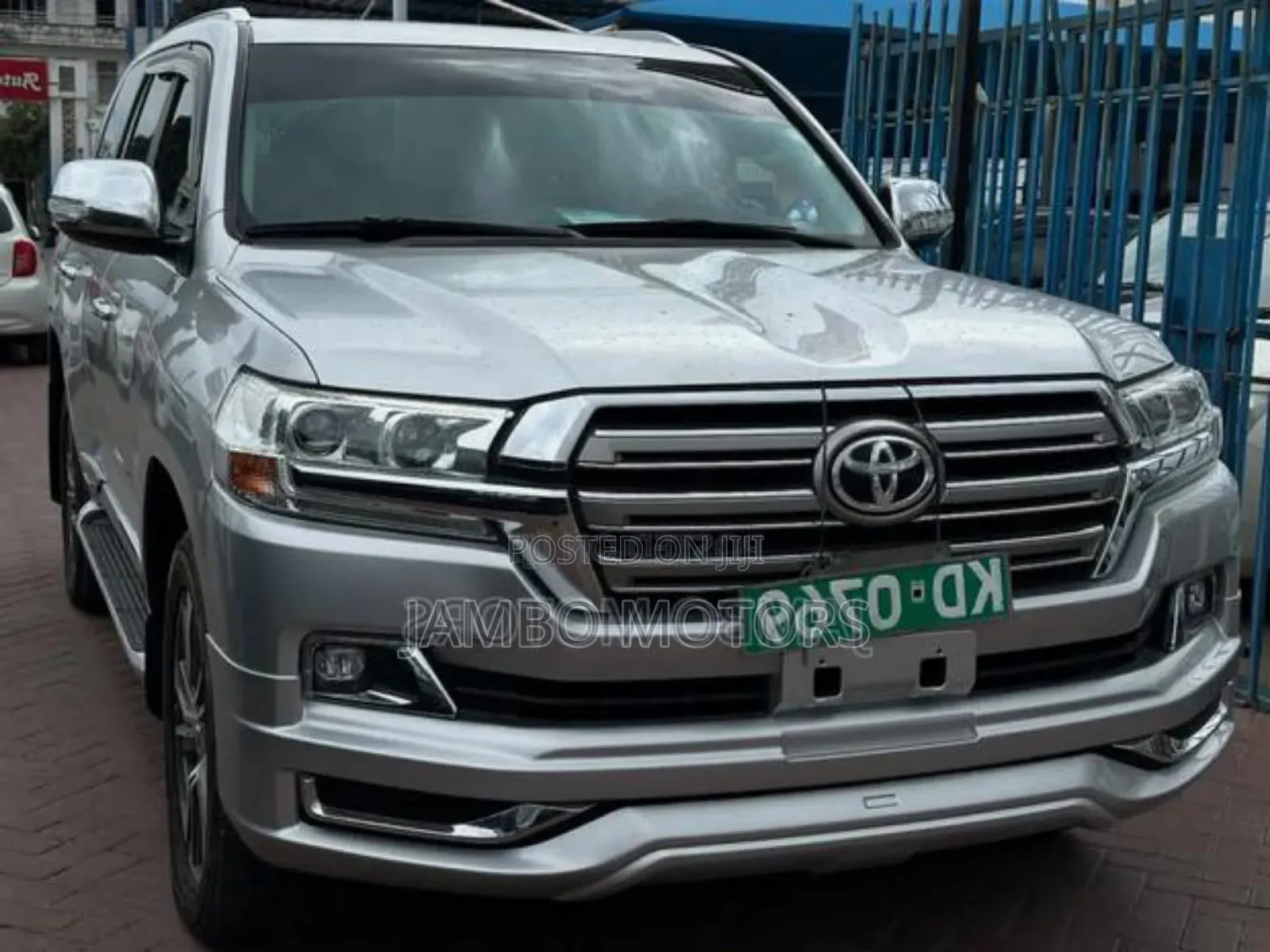 Toyota Land Cruiser 4.5 V8 TD 2019 Silver