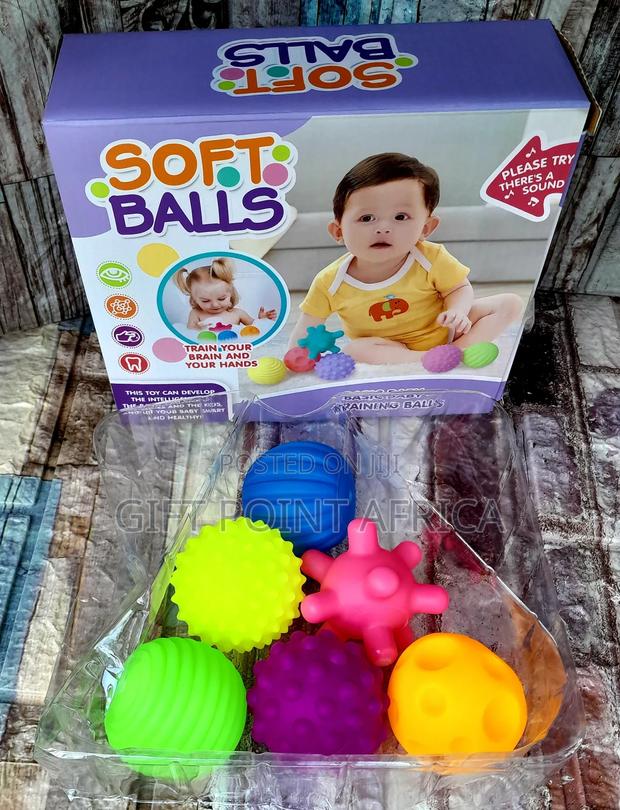 6 Pieces of Kids Sensory Soft Balls