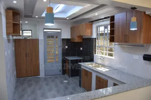 3bdrm Bungalow in Junction, Kimbo for sale