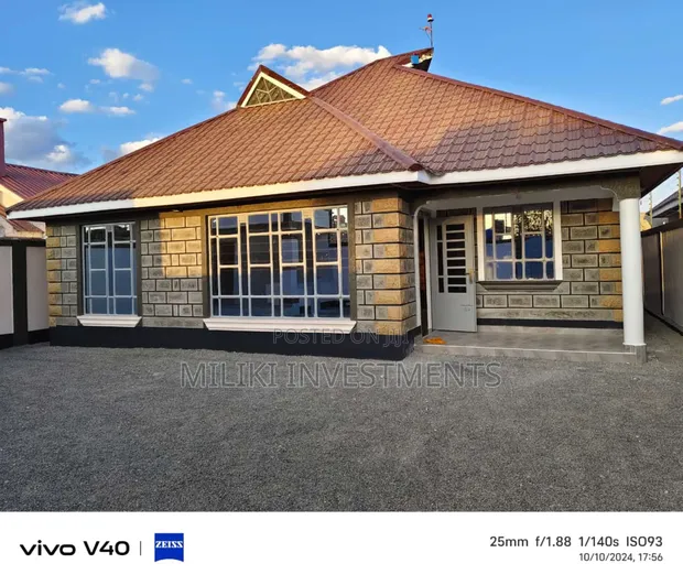 3bdrm Bungalow in Junction, Kimbo for sale
