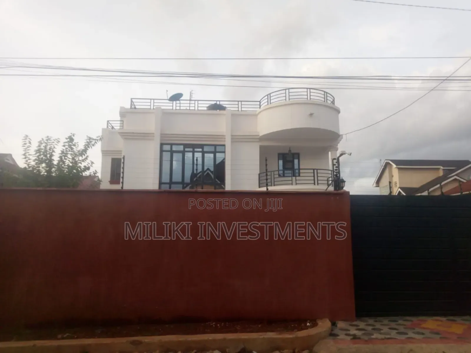5bdrm Maisonette in Membley Estate for sale