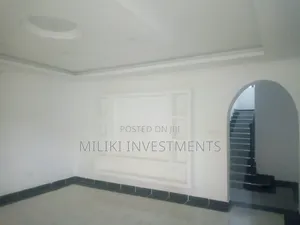 5bdrm Maisonette in Membley Estate for sale