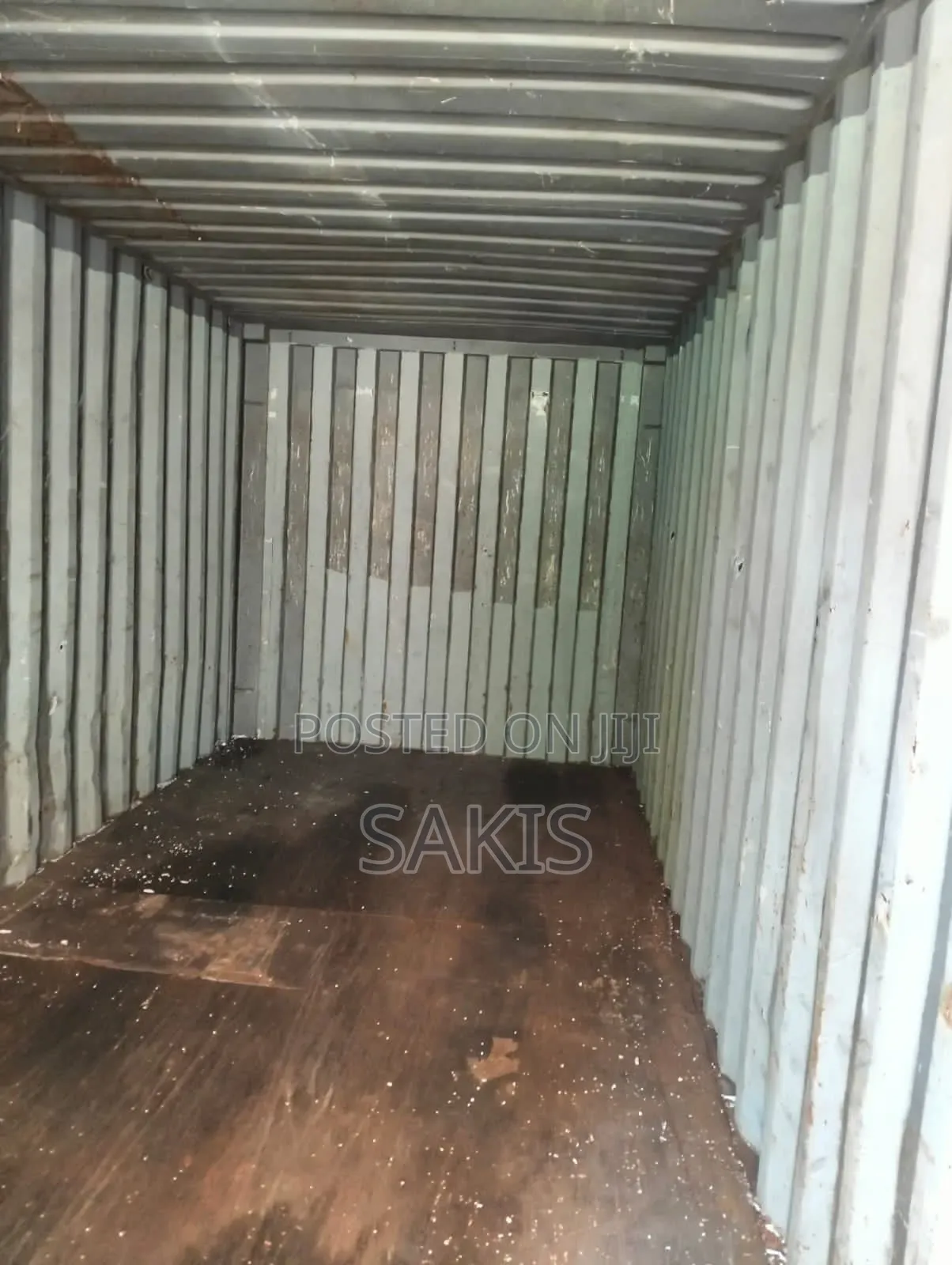 20ft Empty Shipping Containers On Offer!
