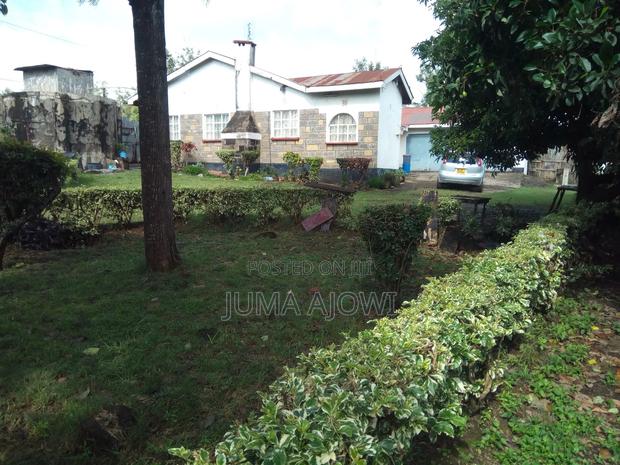 3bdrm Bungalow in Nkoroi for sale - main view