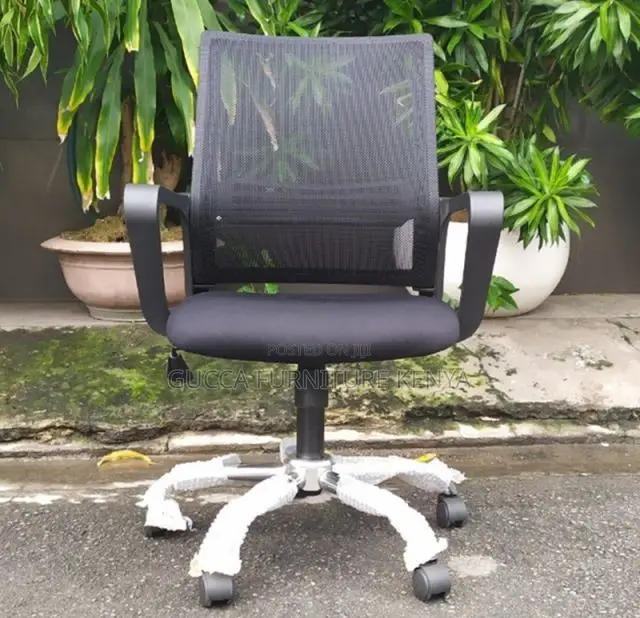 Office Chairs:Office Mesh Chair With Fixed Plastic Arms