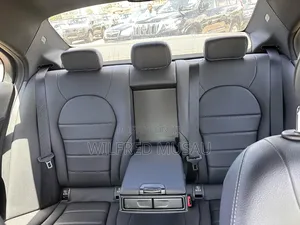 Mercedes-Benz C200 2018 Black
