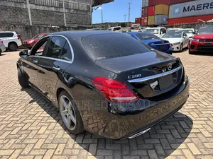 Mercedes-Benz C200 2018 Black