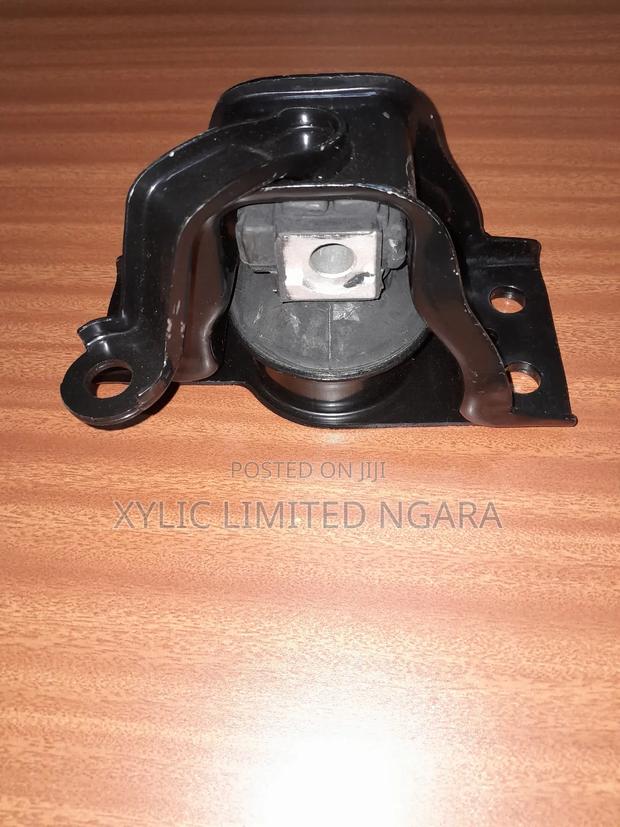 Nissan Tiida Front Engine Mounting - main view
