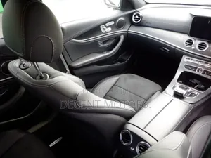 Mercedes-Benz E200 2018 Gray